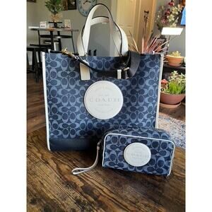 Coach Dempsey 40" Tote Bag , Makeup Case Included..Denim Multi Jaquard. NWT